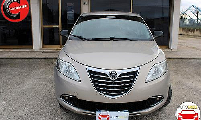 Lancia Ypsilon 0.9 T...