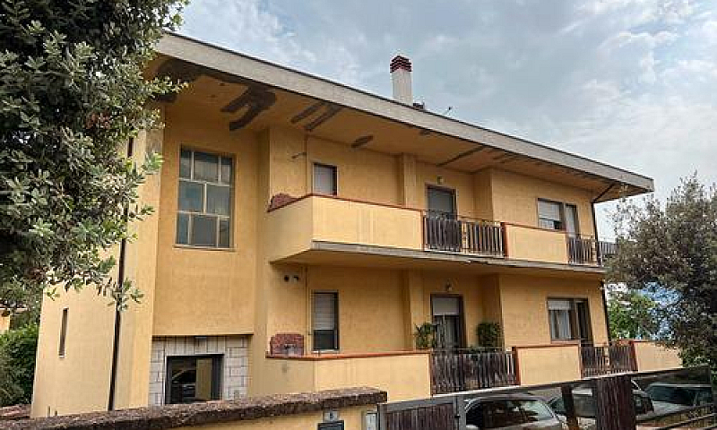 Santa Teresa Di Spol...