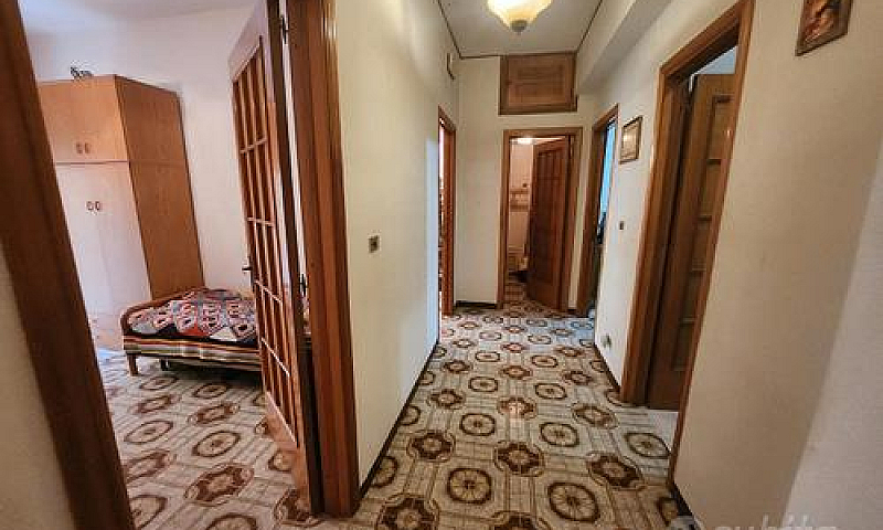 Via Bacone . 4 Vani ...