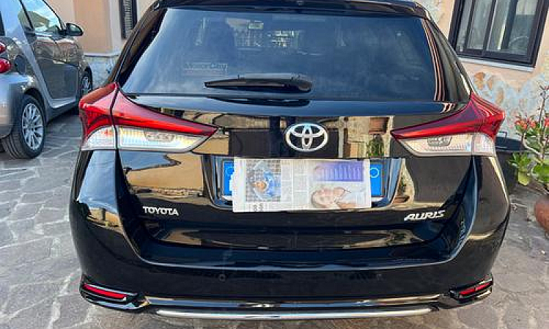 Toyota Auris Perfett...