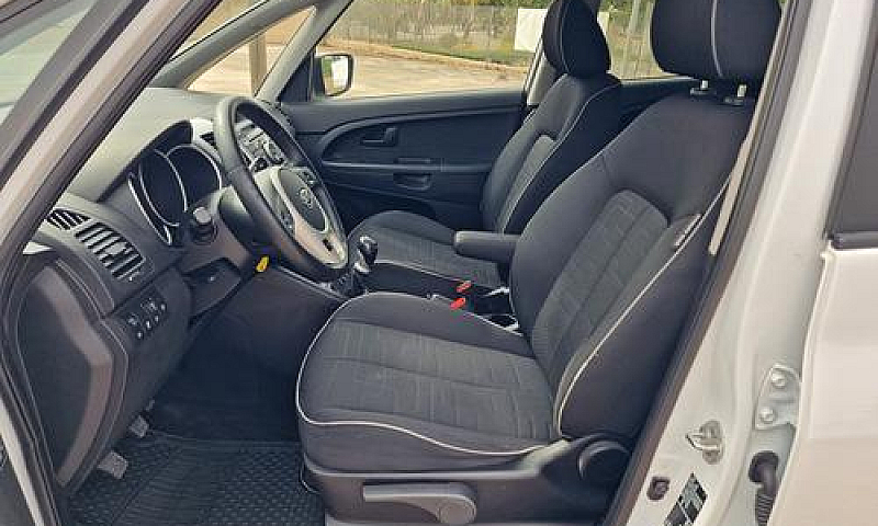 Kia Venga 1.4 Crdi 9...