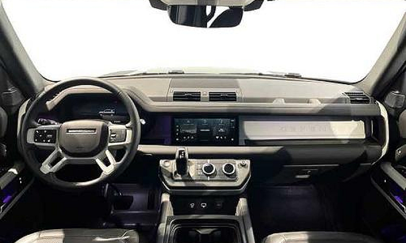 Land Rover Defender ...