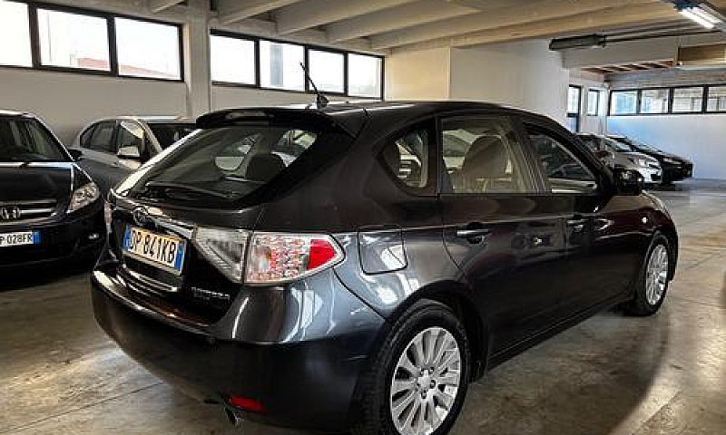 Subaru Impreza 2.0R ...