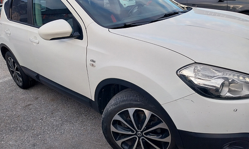 Nissan Qashqai 1.6 4...