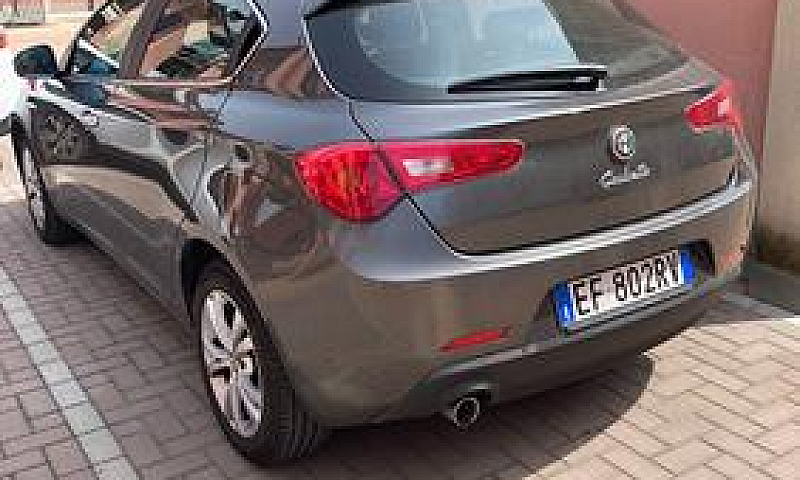 Alfa Romeo Giulietta...