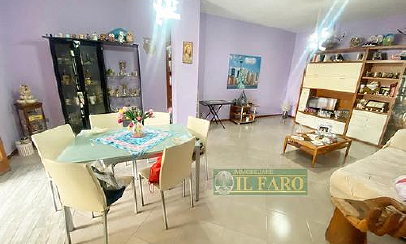 Intero Fabbricato In...