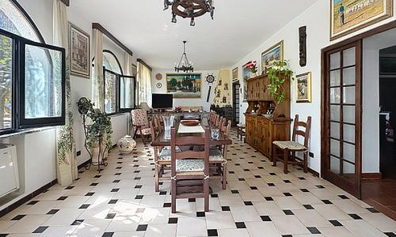 Villa In Agro Di Sor...