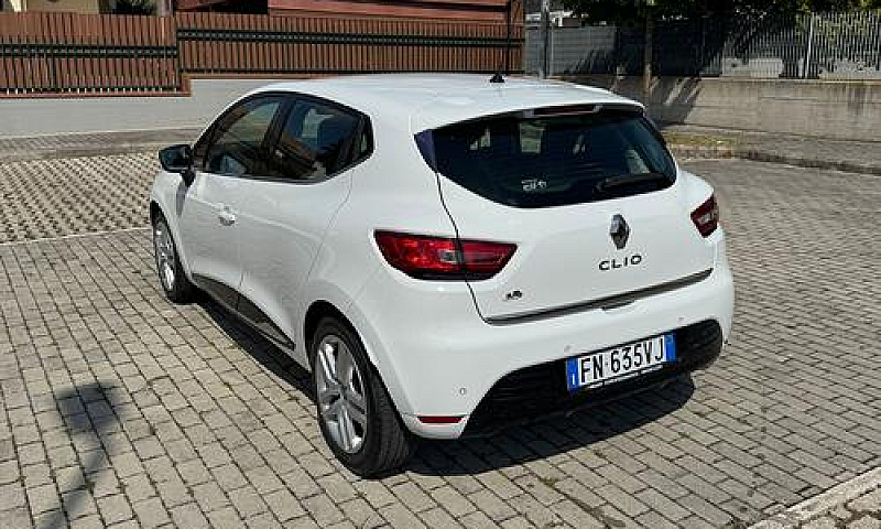 Renault Clio 1.2 Ben...