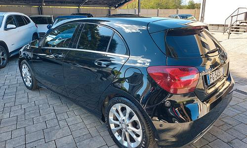 Mercedes-Benz A 200 ...