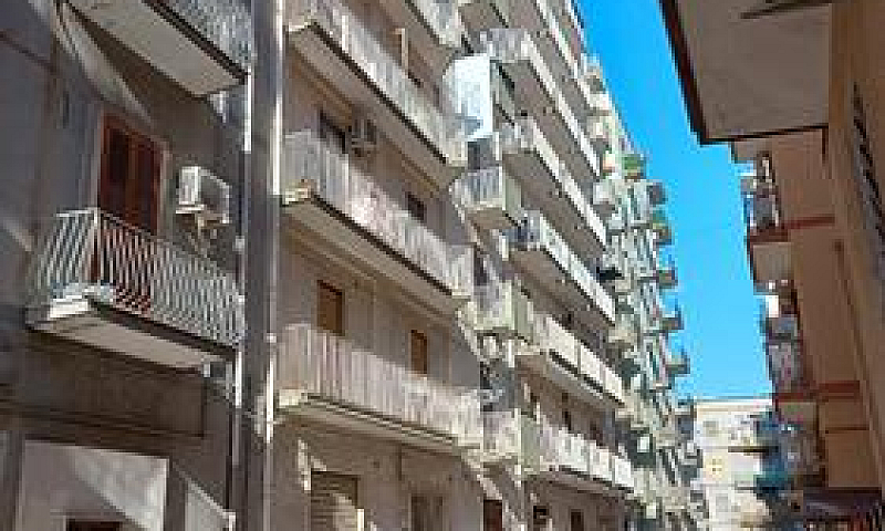 Via La Spezia...