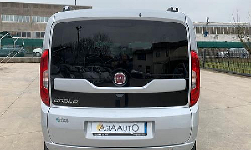 Fiat Doblo 1.4 7 Pos...