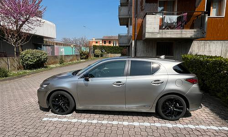 Lexus Ct200H Black S...