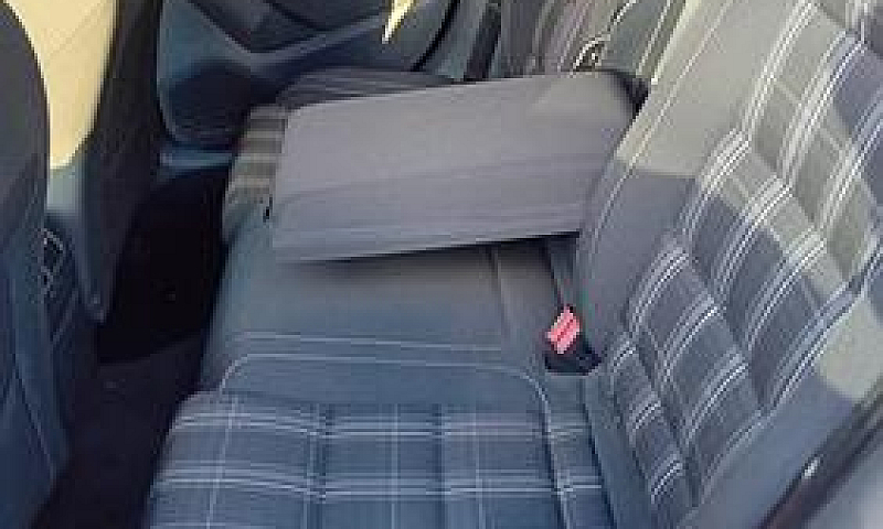 Volkswagen Golf 2.0 ...