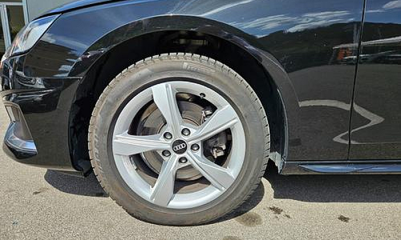 Audi A4 Avant 30 Tdi...