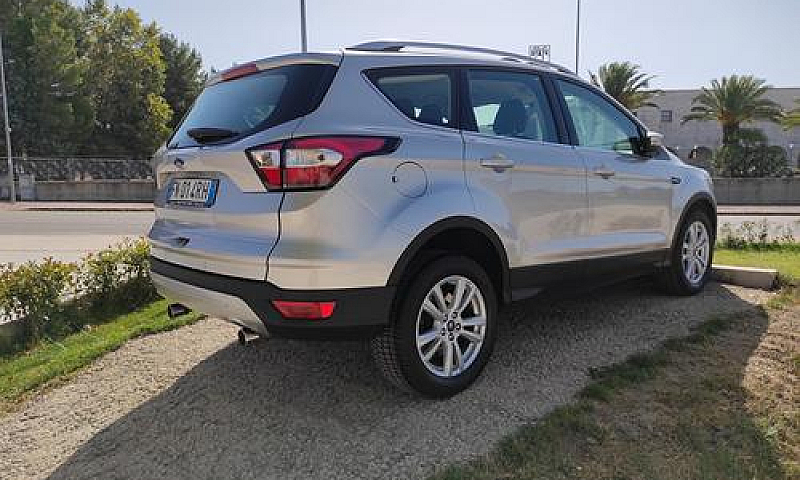 Ford Kuga 1.5 Tdci -...