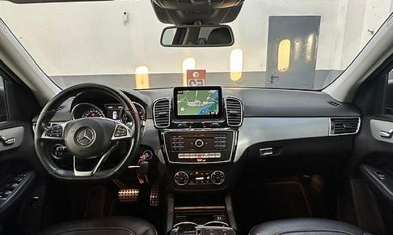 Mercedes-Benz Gle 25...