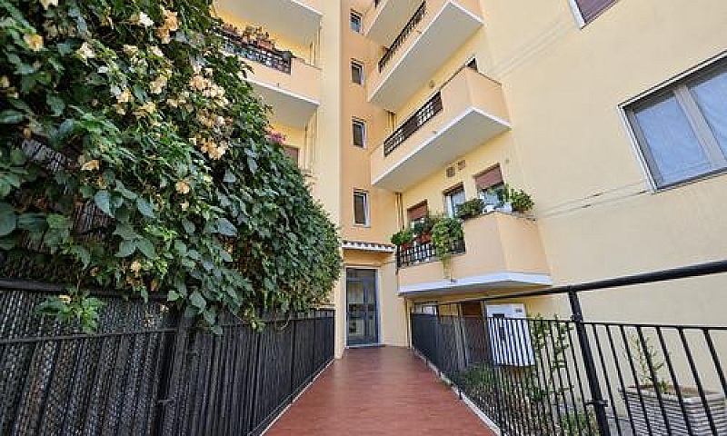 Cagliari, Via Ravenn...