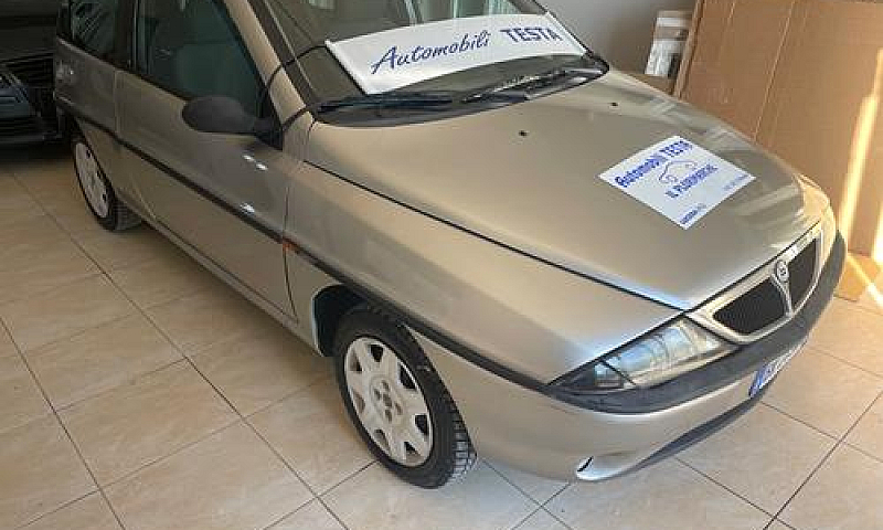 Lancia Y 1200 16 V...