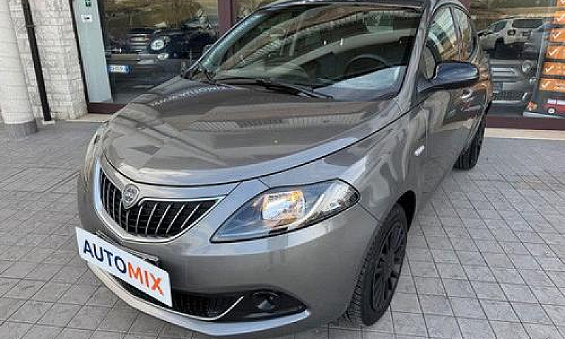 Lancia Ypsilon 1.0 F...