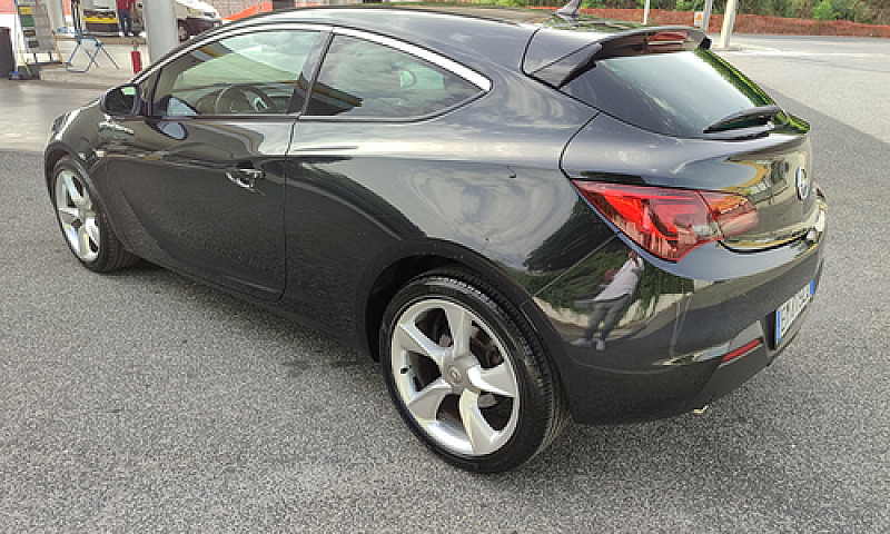 Opel Astra Gtc 2.0Di...