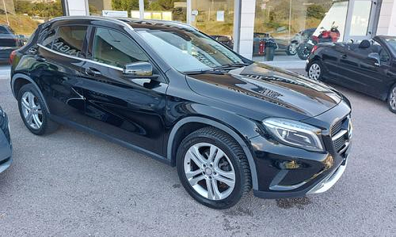 Gla 200 4Matic Sport...