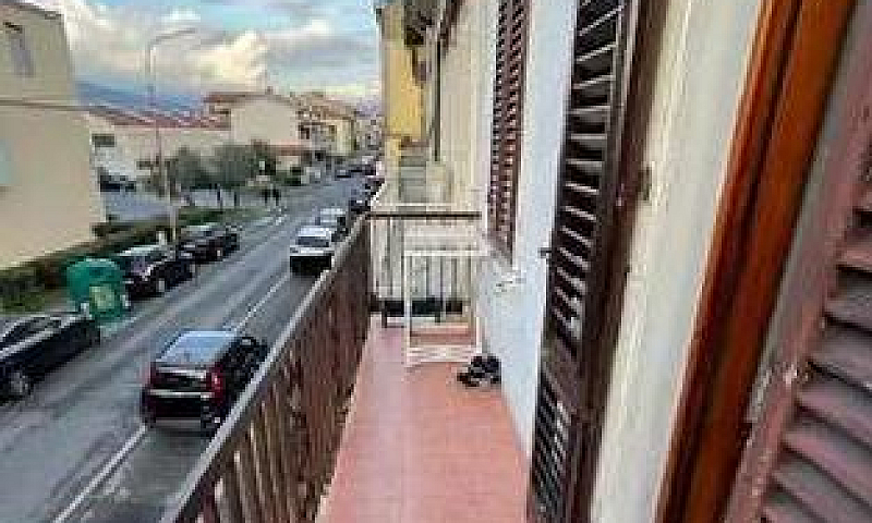 Appartamento A Prato...