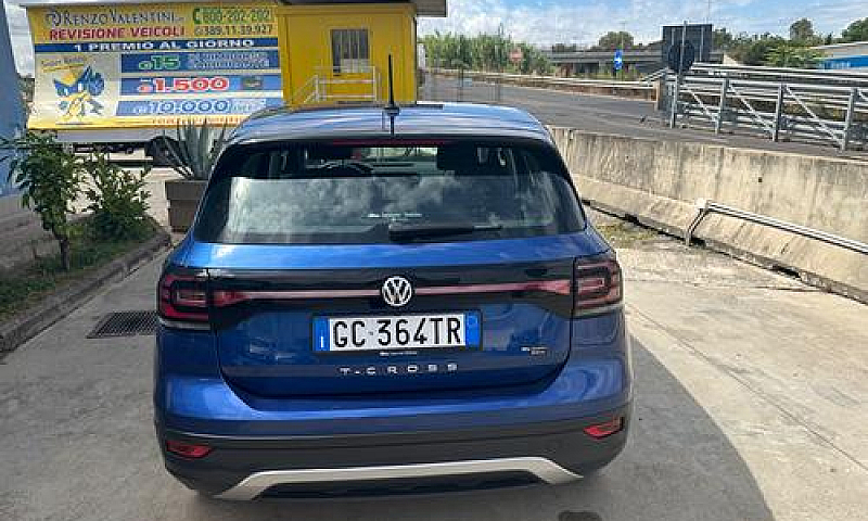 Volkswagen T-Cross 1...