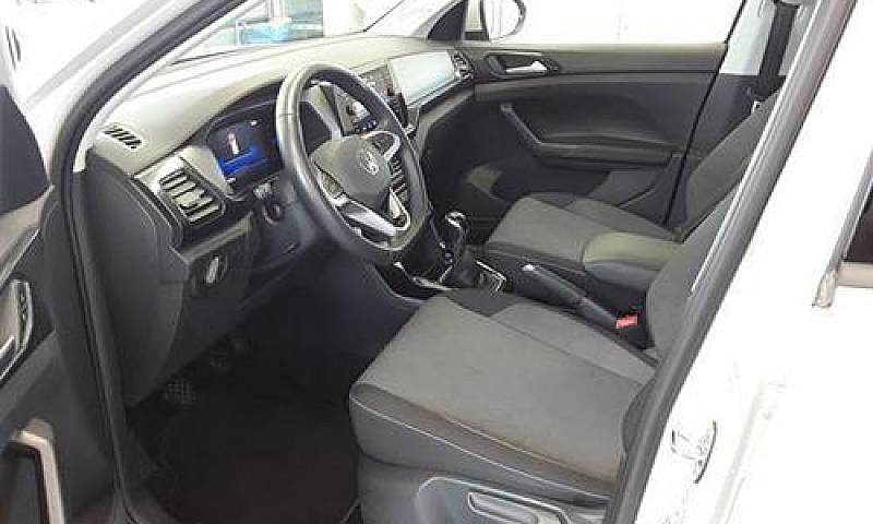 Volkswagen T-Cross 1...
