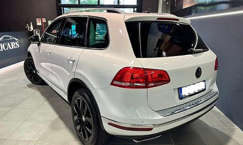 Volkswagen Touareg 3...