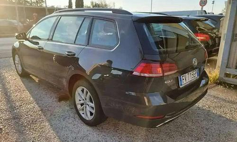 Volkswagen Golf Vari...