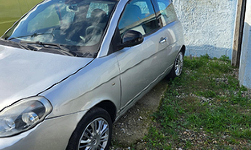 Lancia Ypsilon 1.2 D...