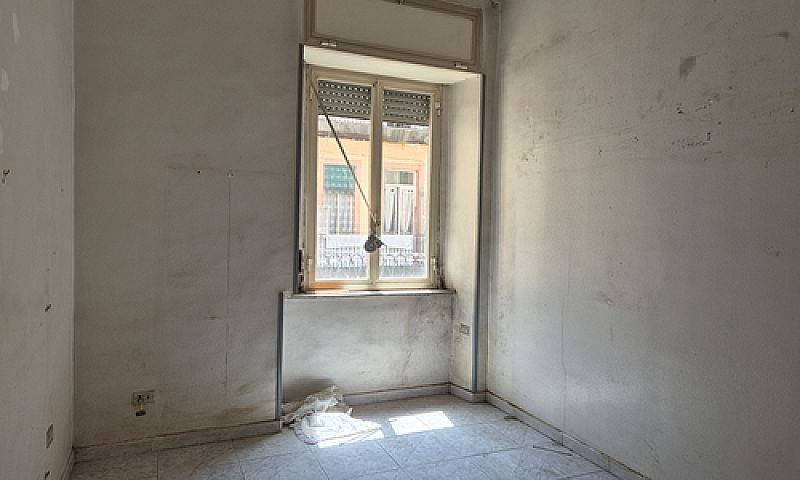 Piazza Carlo Iii 3 S...
