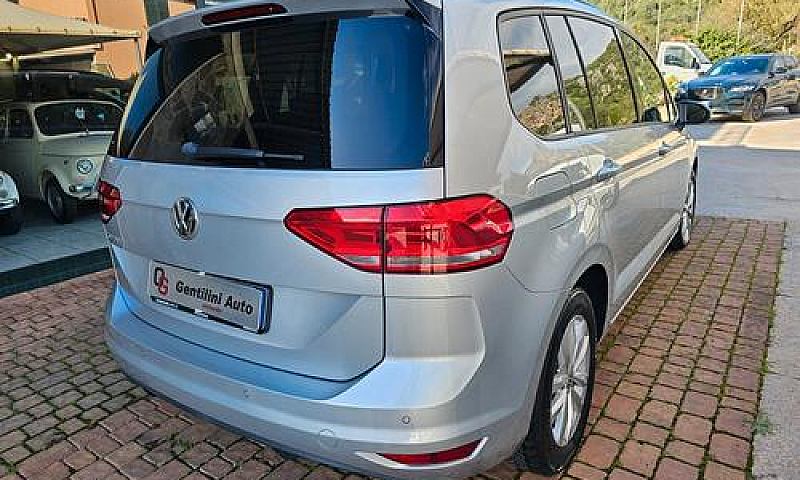 Volkswagen Touran 1....