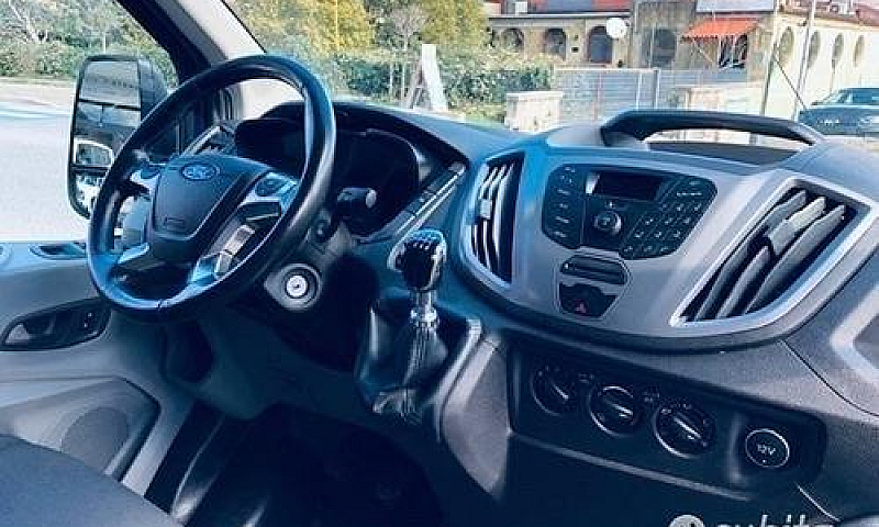 Ford Transit 330 2.0...