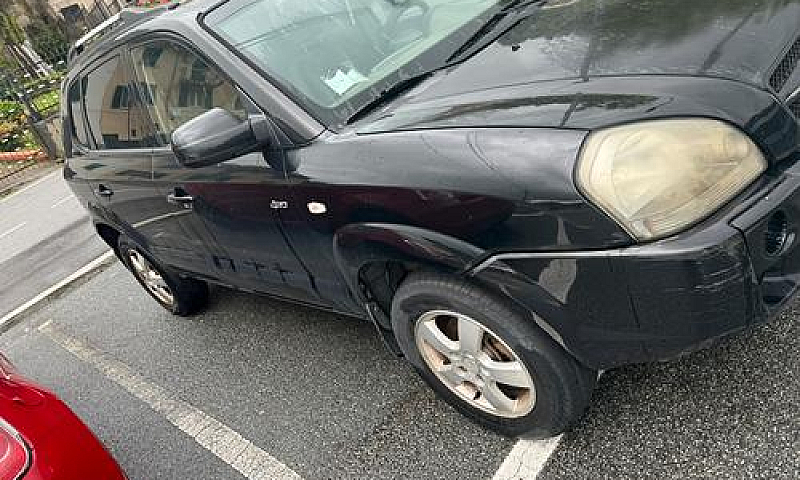 Hyundai Tucson...