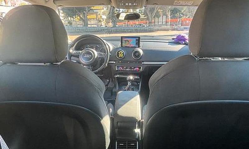 Audi A3...