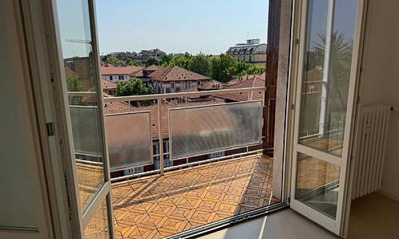 Appartamento Di 83 M...