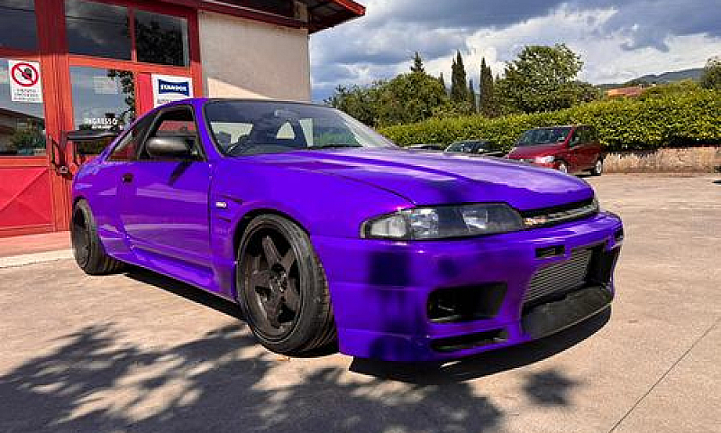 Nissan Skyline R33 G...