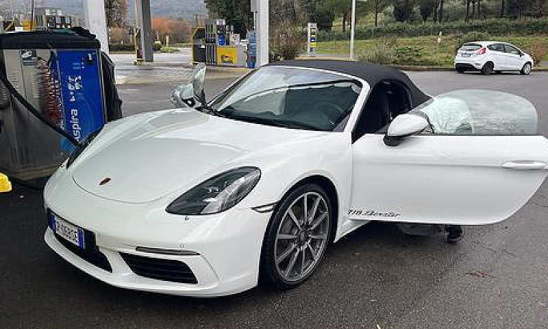 Porsche 718...