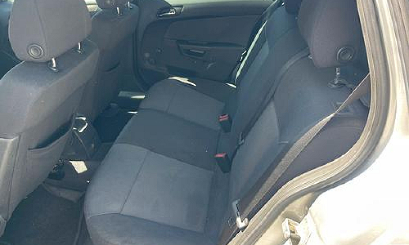 Opel Astra 1.6 16V V...