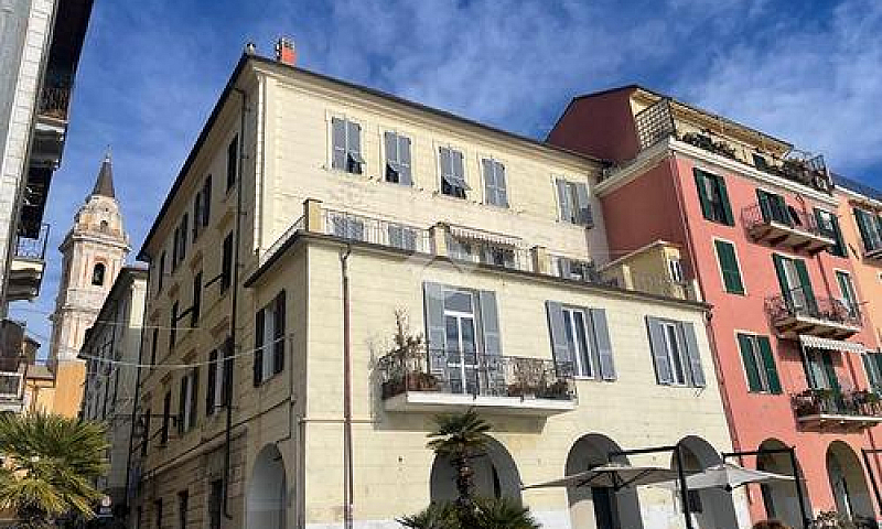 6 Locali A Imperia...