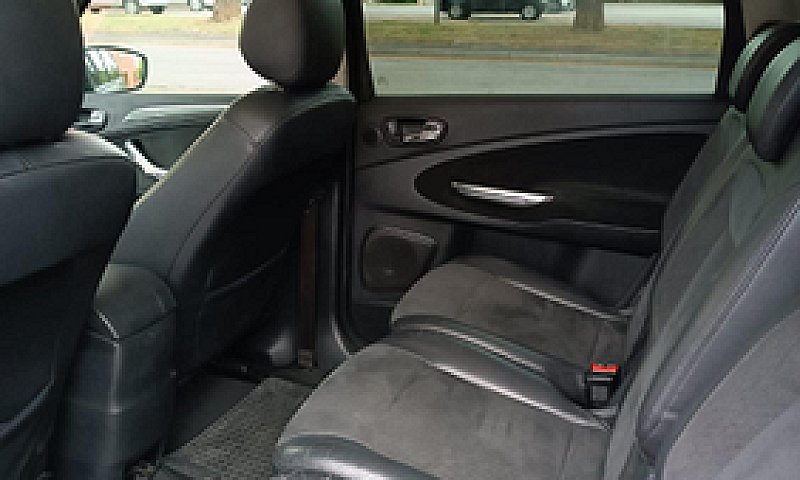Ford Smax...