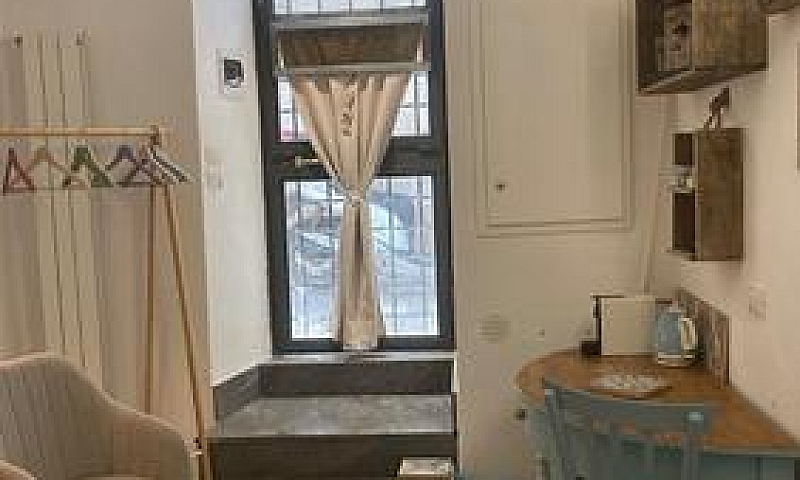 Celso Pied-A-Terre R...
