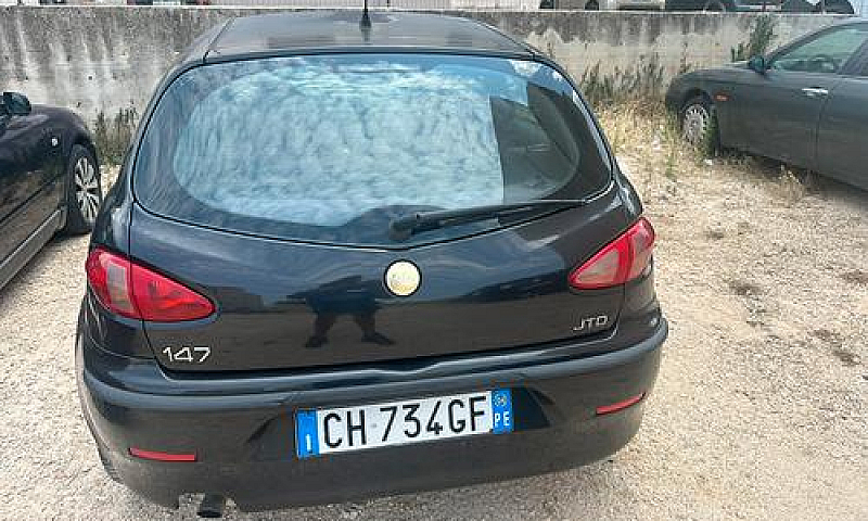 Alfa 147...