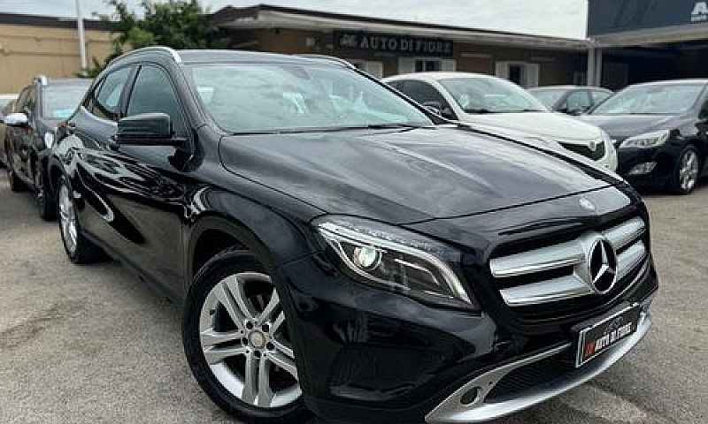 Mercedes-Benz Gla 20...