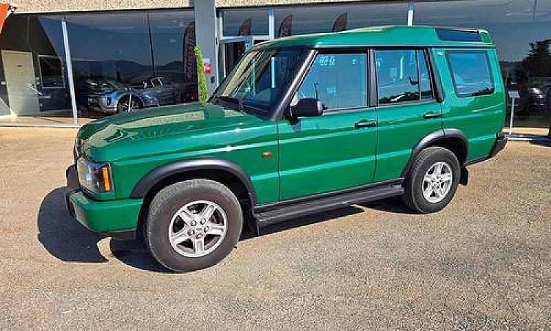 Land Rover Discovery...