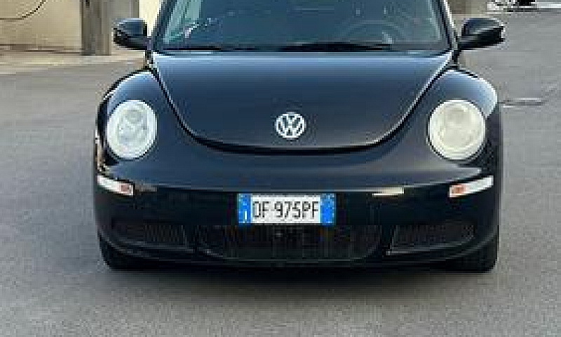 Volkswagen New Beetl...