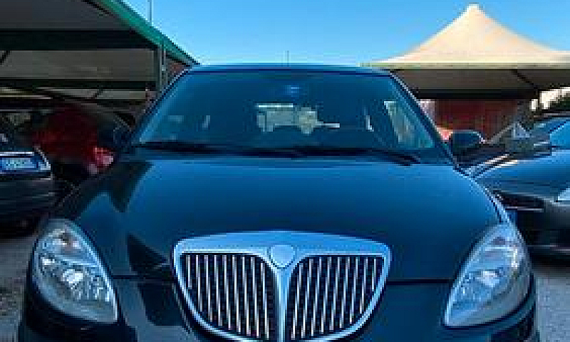 Lancia Ypsilon 1.2...