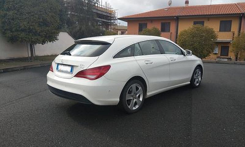 Mercedes-Benz Cla 20...