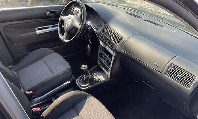 Volkswagen Golf 1.6 ...